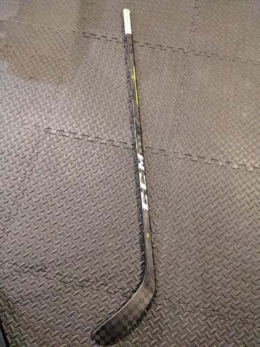CCM Trigger 3D PMT Hockey Stick, McDavid P28, Flex 65, Left
