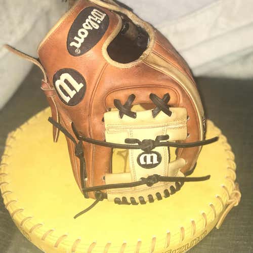 Wilson A2k 1786 - 11.5”.  FSOT