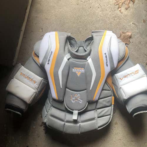 Senior Large Vaughn Ventus LT88  Goalie Chest Protector