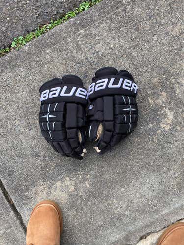 Black Senior Bauer 4 Roll 14"  Gloves