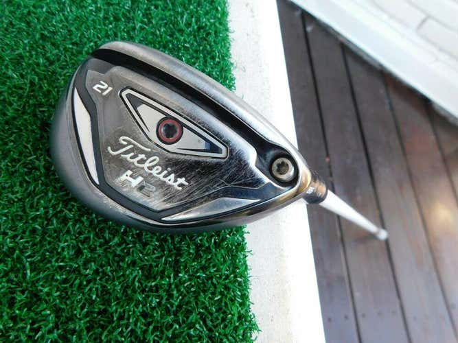 Titleist 816 H2 21* Hybrid w/ Fujikura Speeder Motore Stiff Flex Shaft