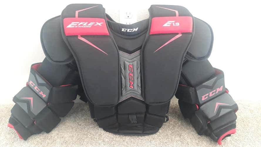 Intermediate L/XL CCM Extreme Flex Shield E1.9  Chest and Arm Protector Goalie Chest Protector