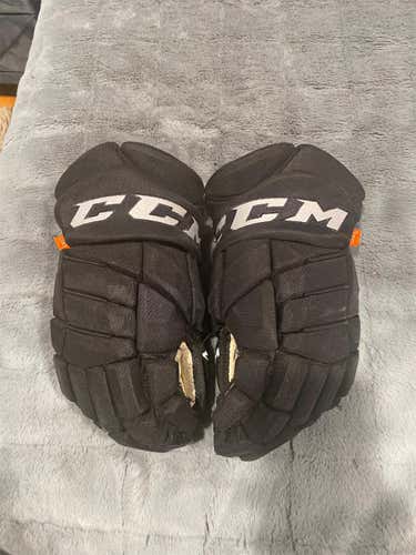 Black Senior CCM Jetspeed FT1 15" Pro Stock Gloves