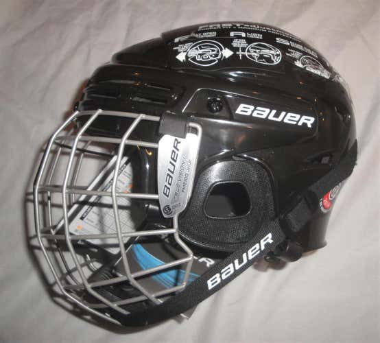 NEW BAUER BHH2100 JR COMBO BLACK NEW OLD STOCK