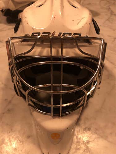 White Senior Bauer NME 8  Goalie Mask
