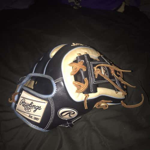 Used Right Hand Throw Heart of the Hide 11.75" Baseball Glove
