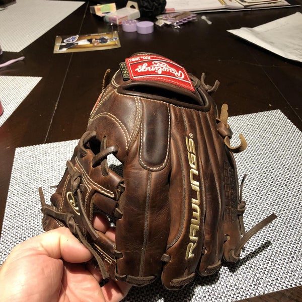Used Right Hand Throw Revo 11.25" Baseball Glove