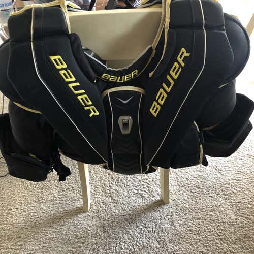 Senior Large Bauer Goalie Chest Protector