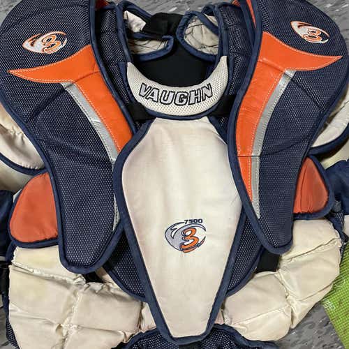 Senior Medium Vaughn Pro Stock Goalie Chest Protector