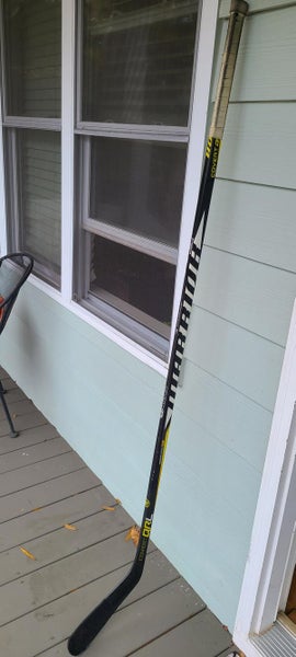 Used Senior Right Handed Hockey Stick Mid Pattern Pro Stock W03 85 Flex