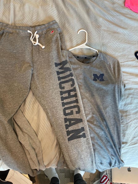 Michigan Apparel Lot (Small Sweatpants And Shirt)
