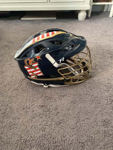 New Navy Men’s Lacrosse Cascade R Helmet
