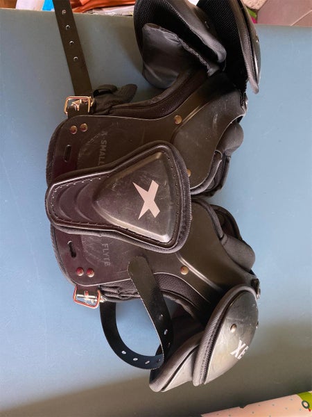 Used XS Xenith Flyte Shoulder Pads