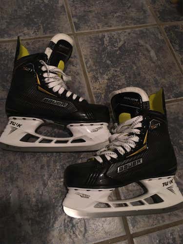 Senior Bauer Supreme S27 Regular Width Size 7 Hockey Skates