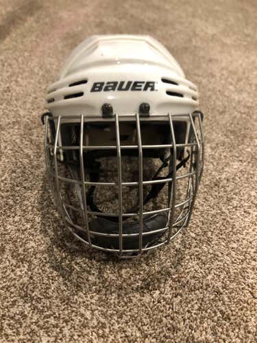Used Large Bauer HH5000L Helmet
