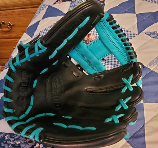 Robinson Cano Infield A2000 11.5" Baseball Glove