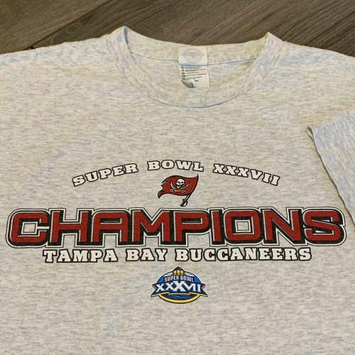 Tampa Bay Buccaneers T Shirt Adult Large Gray Super Bowl Champions NFL Football