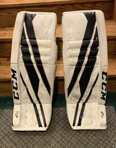 Intermediate 30" CCM Extreme Flex E3.5 Goalie Leg Pads