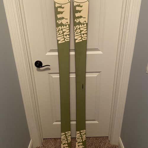 Unisex 2010 Park Missdemeanor Without Bindings Skis