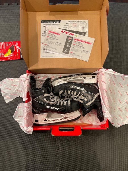 CCM Ribcor 80K Size 5 Skates w/ Extra Blades