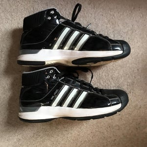 Black Men's Size 13 (Women's 14) Adidas Shoes