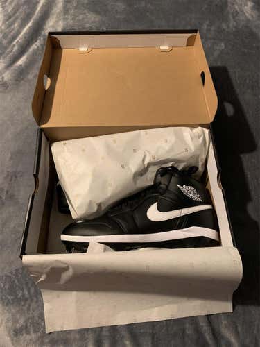 11.5 Jordan 1 Retro Metal