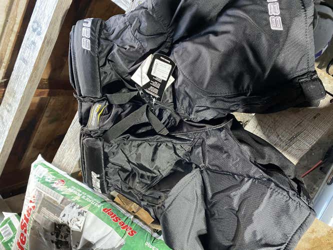 New Senior XL Bauer Supreme Total one MX3 Pant Shell