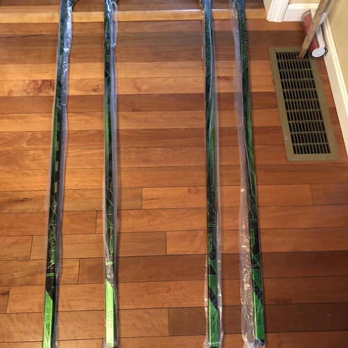 Senior Nexus ADV Mid Pattern Hockey Stick