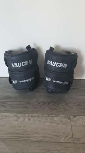 Used Vaughn V7 Knee pads