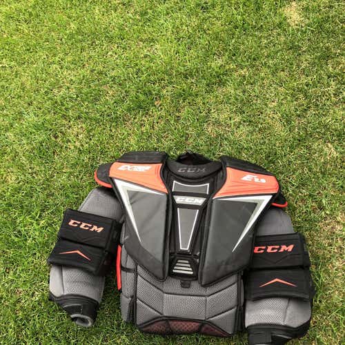 Senior Small CCM Extreme Flex Shield E2.9  Goalie Chest Protector