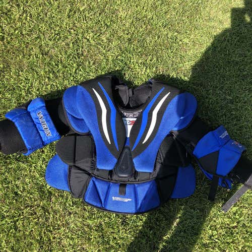 Intermediate XL Vaughn v7 intermediate pro carbon  Goalie Chest Protector