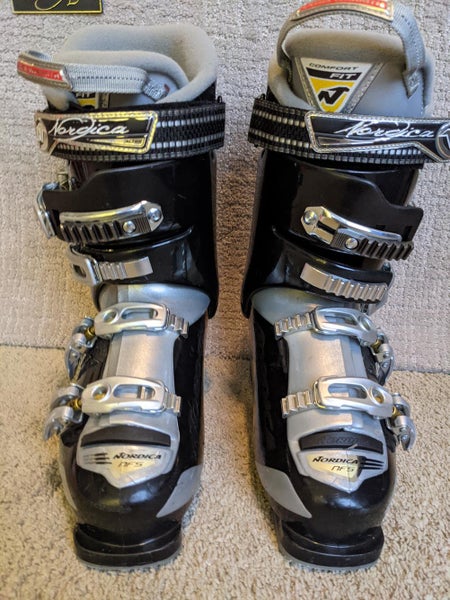 Used Women's Nordica All Mountain Cruise 65 W Ski Boots Soft Flex
