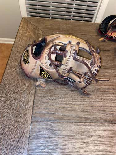 Louisville Slugger Pro Flare 11.5" Baseball Glove