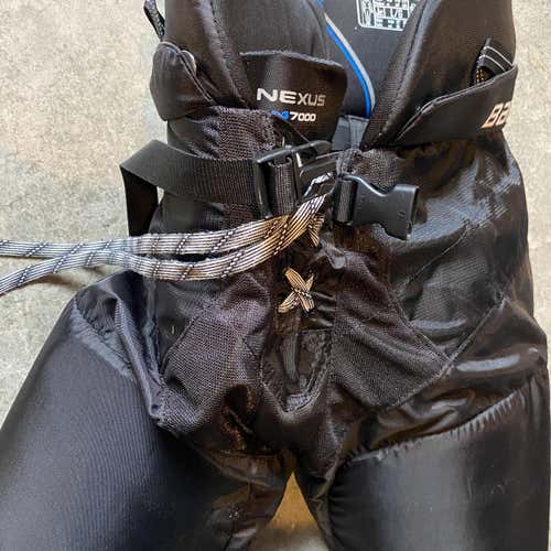 Black Junior Large Bauer Nexus N7000  Hockey Pants