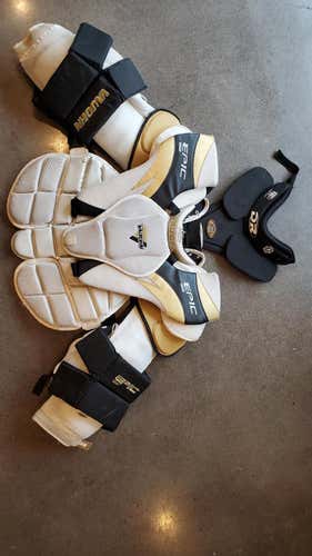 Used Senior Large Vaughn Epic 8600 Goalie Chest Protector