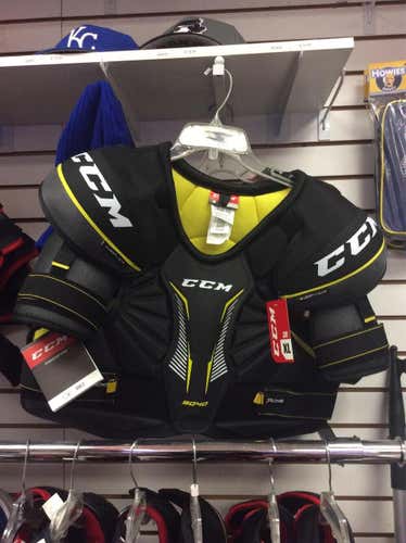 Senior Extra Large CCM Tacks 9040 Shoulder Pads