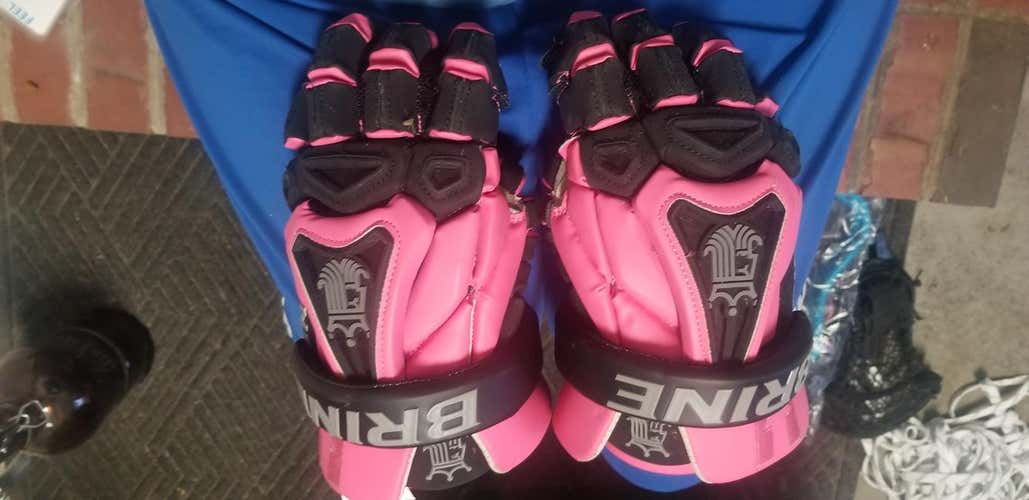 Pink Used Player's Brine King V Lacrosse Gloves 12"