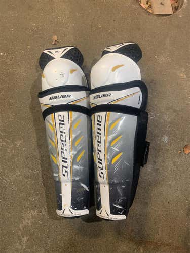 Senior Bauer Supreme TotalOne Shin Pads 0045