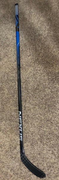 Used Senior Bauer Right Handed nexus 3n Hockey Stick p28 curve
