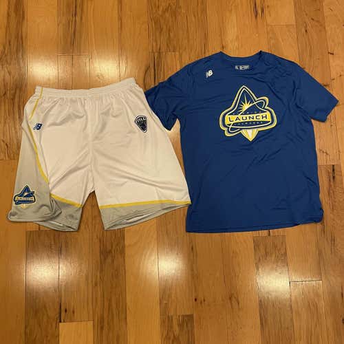 White Adult XL New Balance Shorts/NB Tech Tee XL