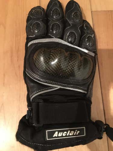 Black Men's Used Adult XS Auclair