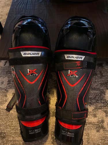 Senior Bauer Vapor 1X Lite  Shin Pads