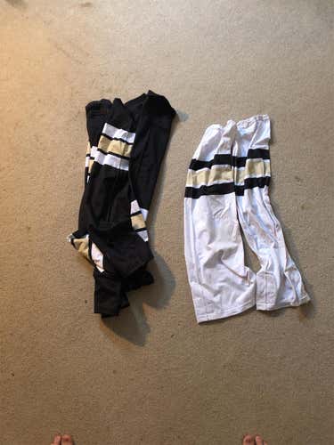 Black Intermediate  Bauer Socks