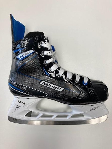 New Senior Bauer Nexus N2900 Hockey Skates Extra Wide Width Size 9