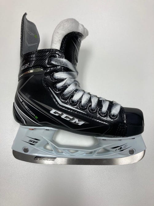 New Junior CCM 66K Hockey Skates Regular Width Size 1