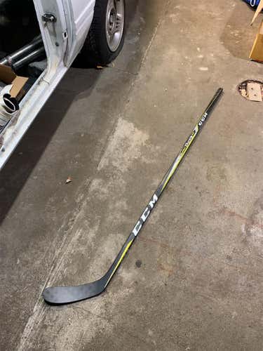 Senior Right Handed Super Tacks 2.0 Pro Stock Hockey Stick 0050