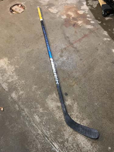 Senior Left Handed Supreme 2S Pro Pro Stock Hockey Stick 0055