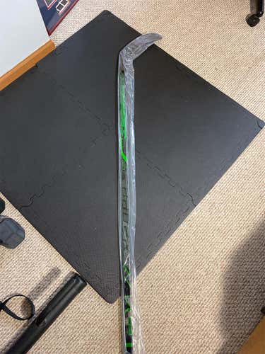 Senior Left Hand Supreme ADV Mid Pattern  Hockey Stick