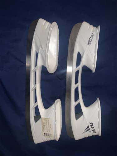 Brand new bauer holder with new steel