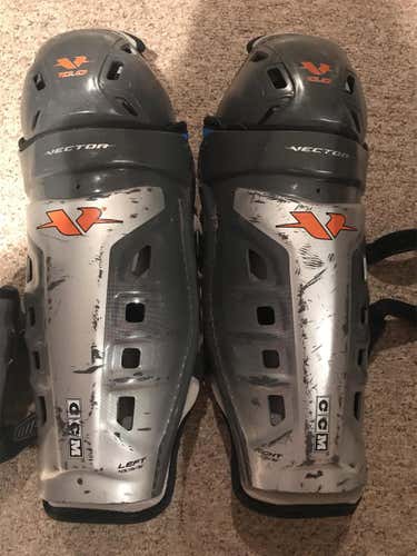 Senior CCM Vector 10.0 16inch Shin Pads